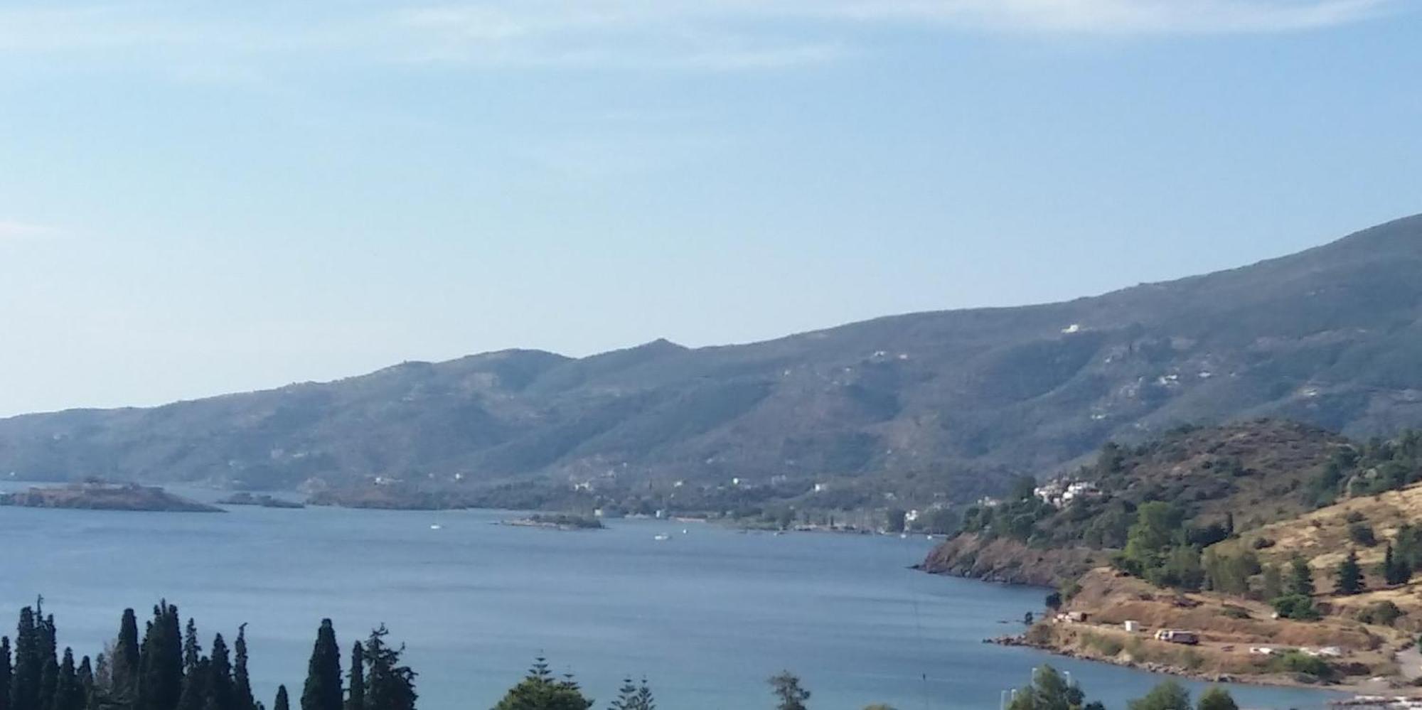 Forest & Sea Apartment Poros Town Exterior photo